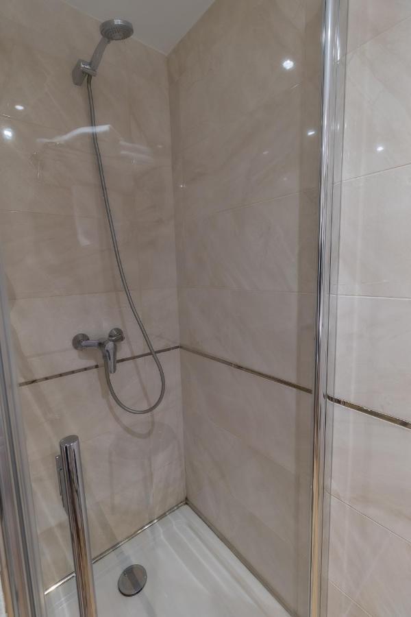 Hostal Santo Domingo De Silos Luaran gambar