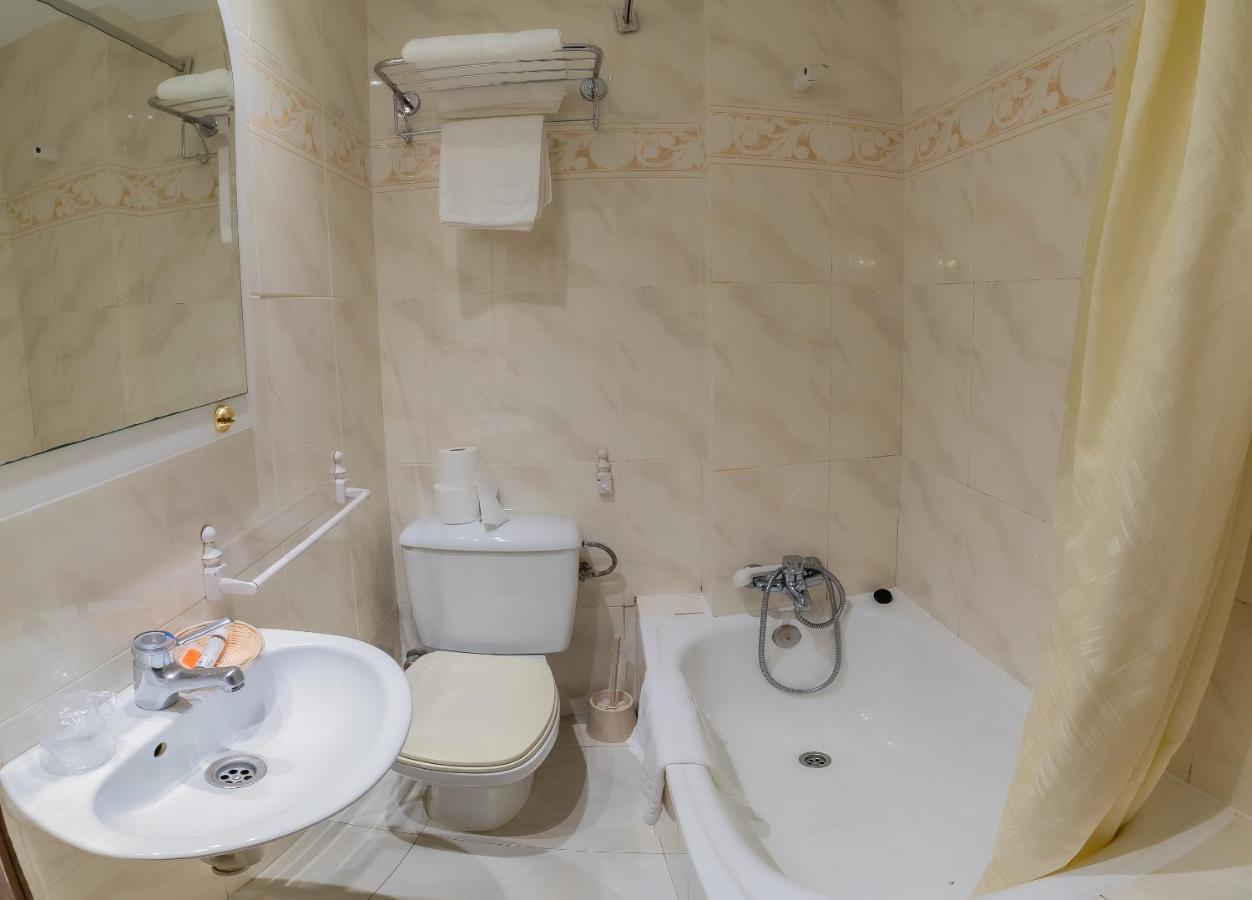 Hostal Santo Domingo De Silos Luaran gambar