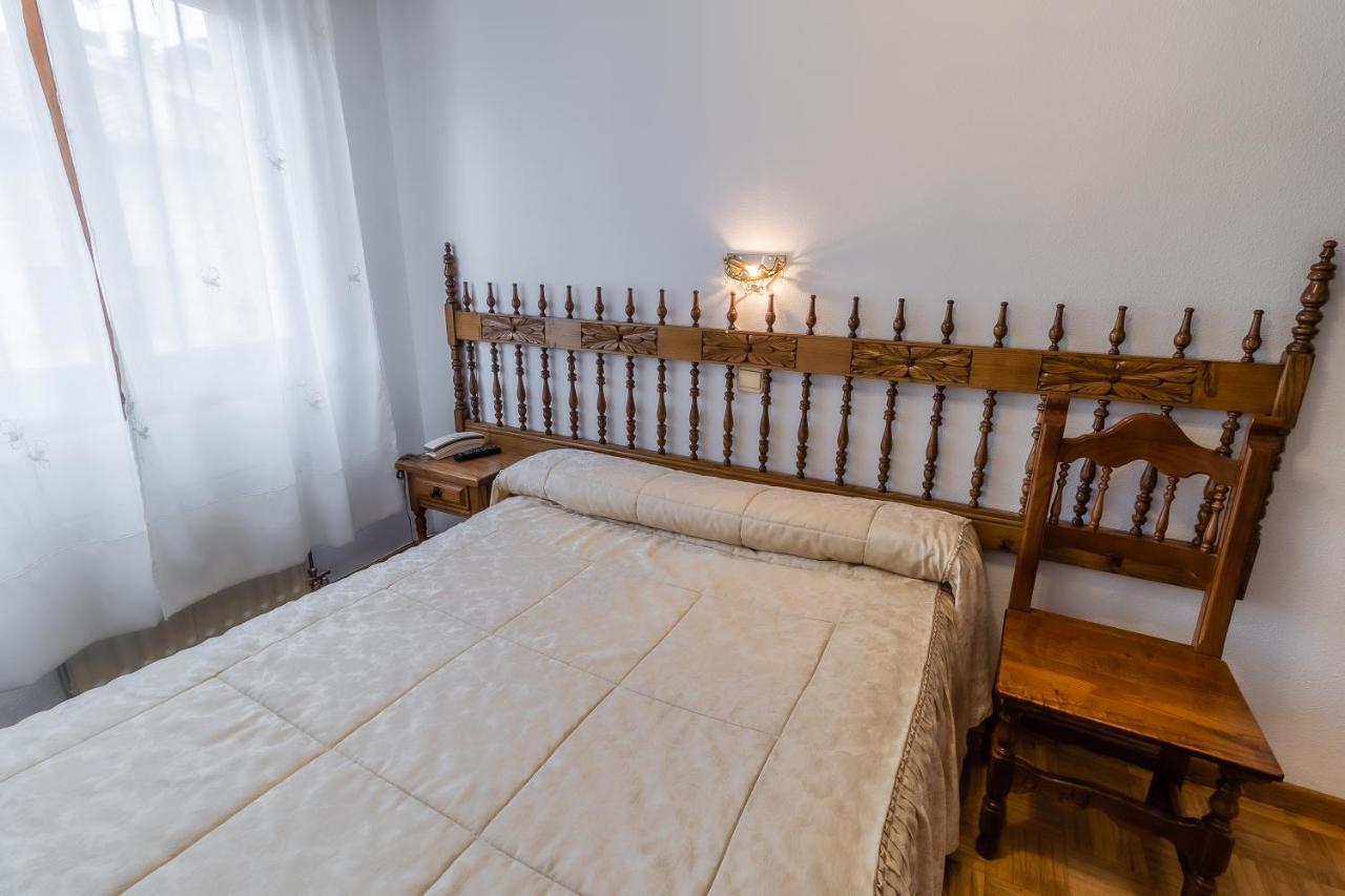 Hostal Santo Domingo De Silos Luaran gambar