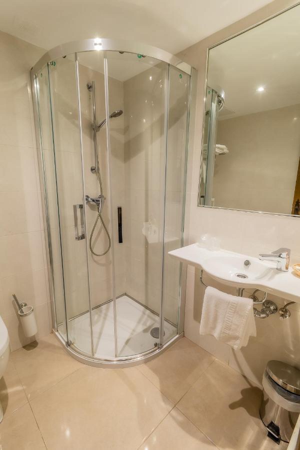 Hostal Santo Domingo De Silos Luaran gambar