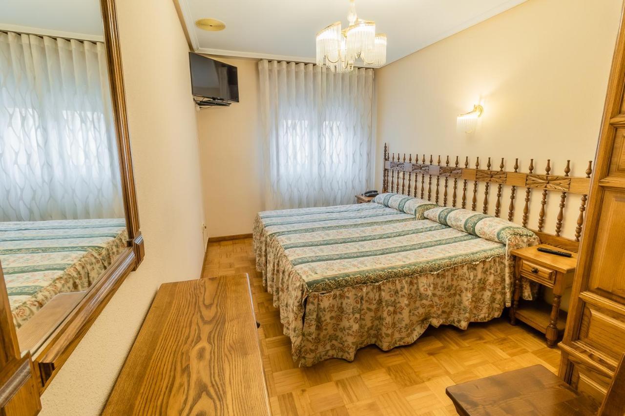 Hostal Santo Domingo De Silos Luaran gambar